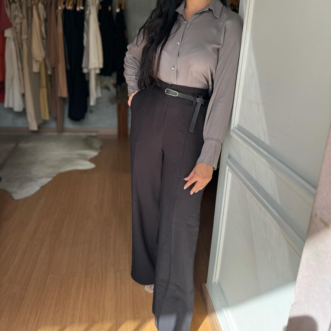 CALÇA PANTALONA COM CINTO - CARMEM DAVI